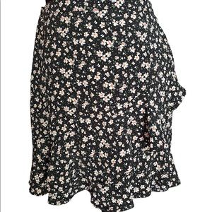 Black Floral Skirt Sz Medium